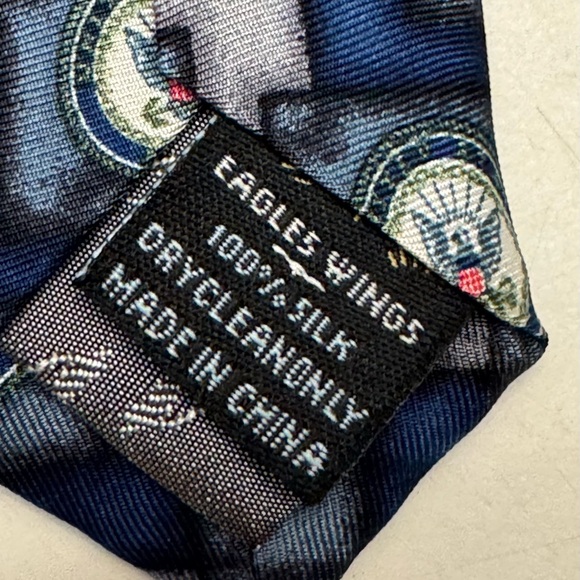 Eagles Wings 100% Silk US Navy Emblem Men’s Neck Tie 100% Silk Military Navy Tie - Picture 6 of 6